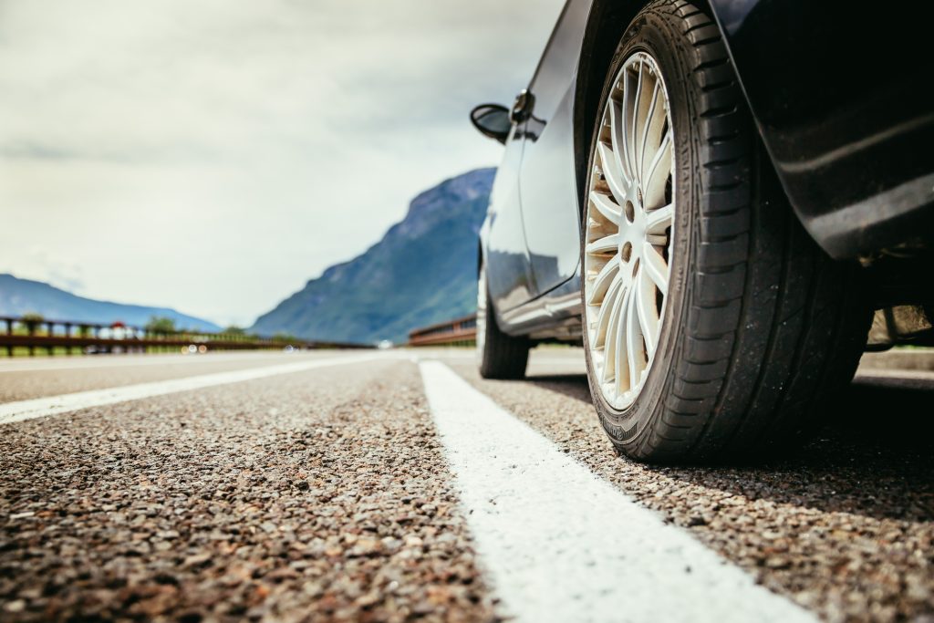 Choosing the Right Car Tires for Different Driving Environments and Climates